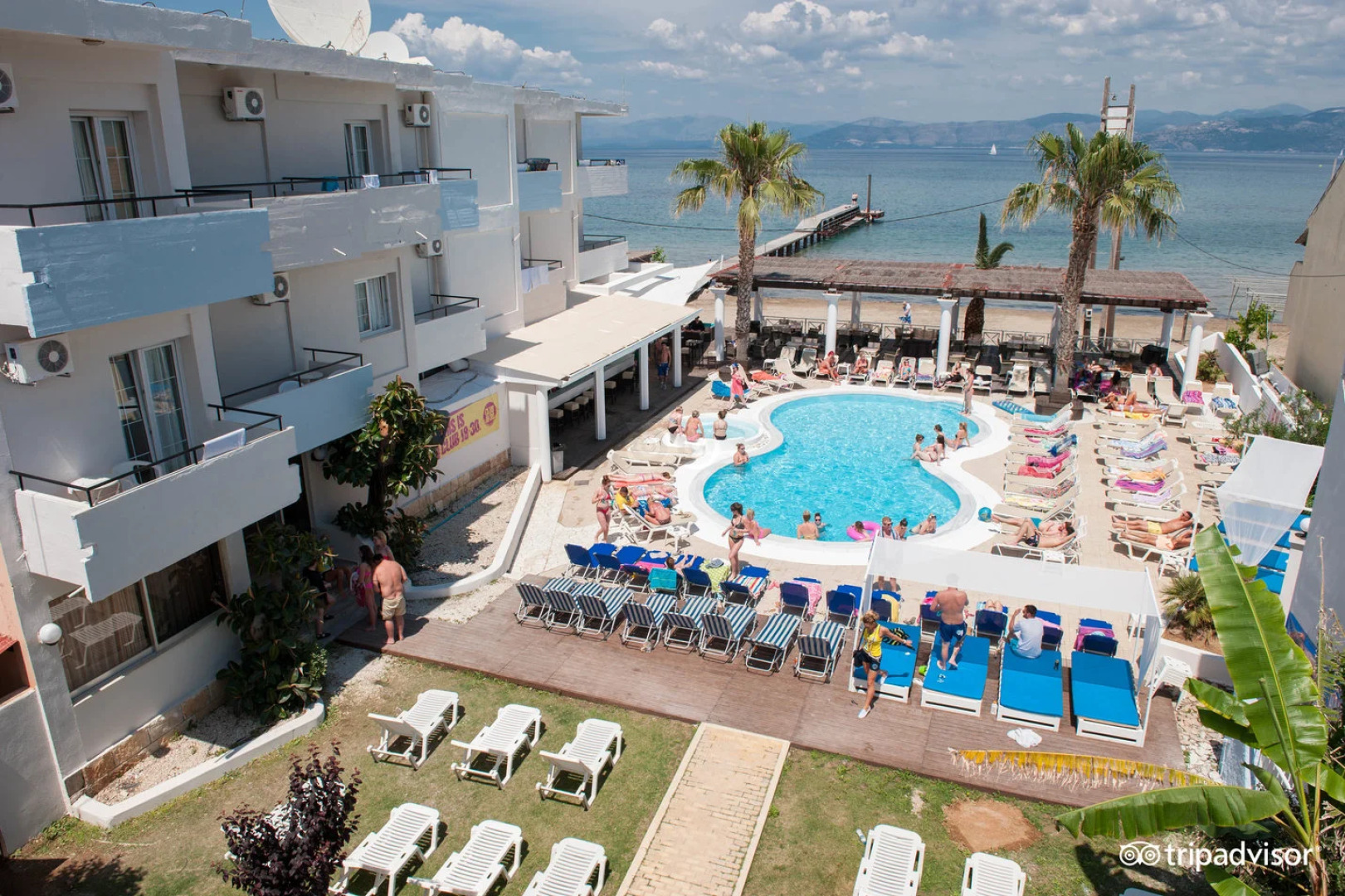 Отель Quayside Village Hotel — Adults Only