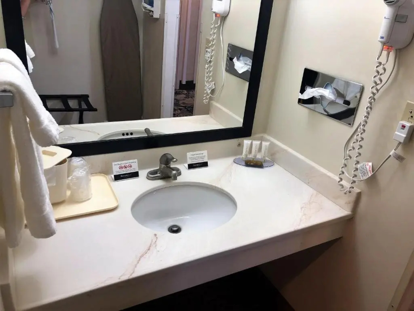 Navajoland Hotel of Tuba City