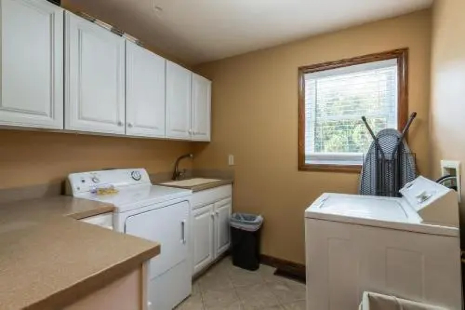 The Brooklyn Estate and Cottage