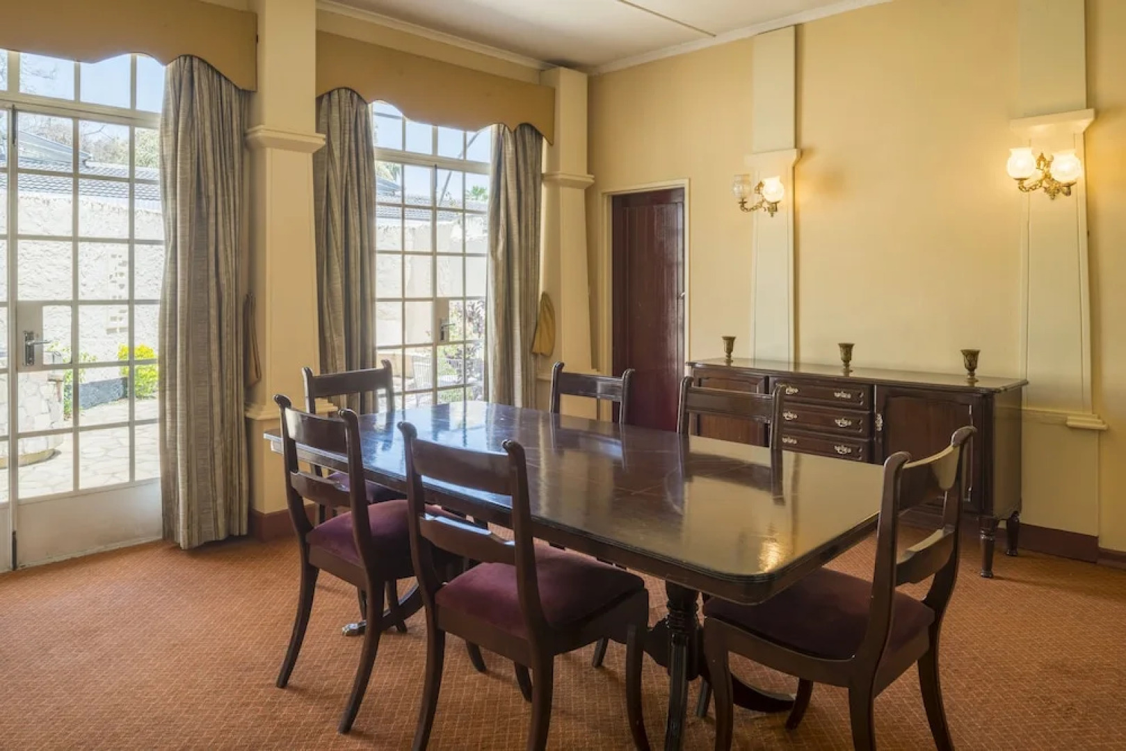 Kadoma Hotel And Conference Center