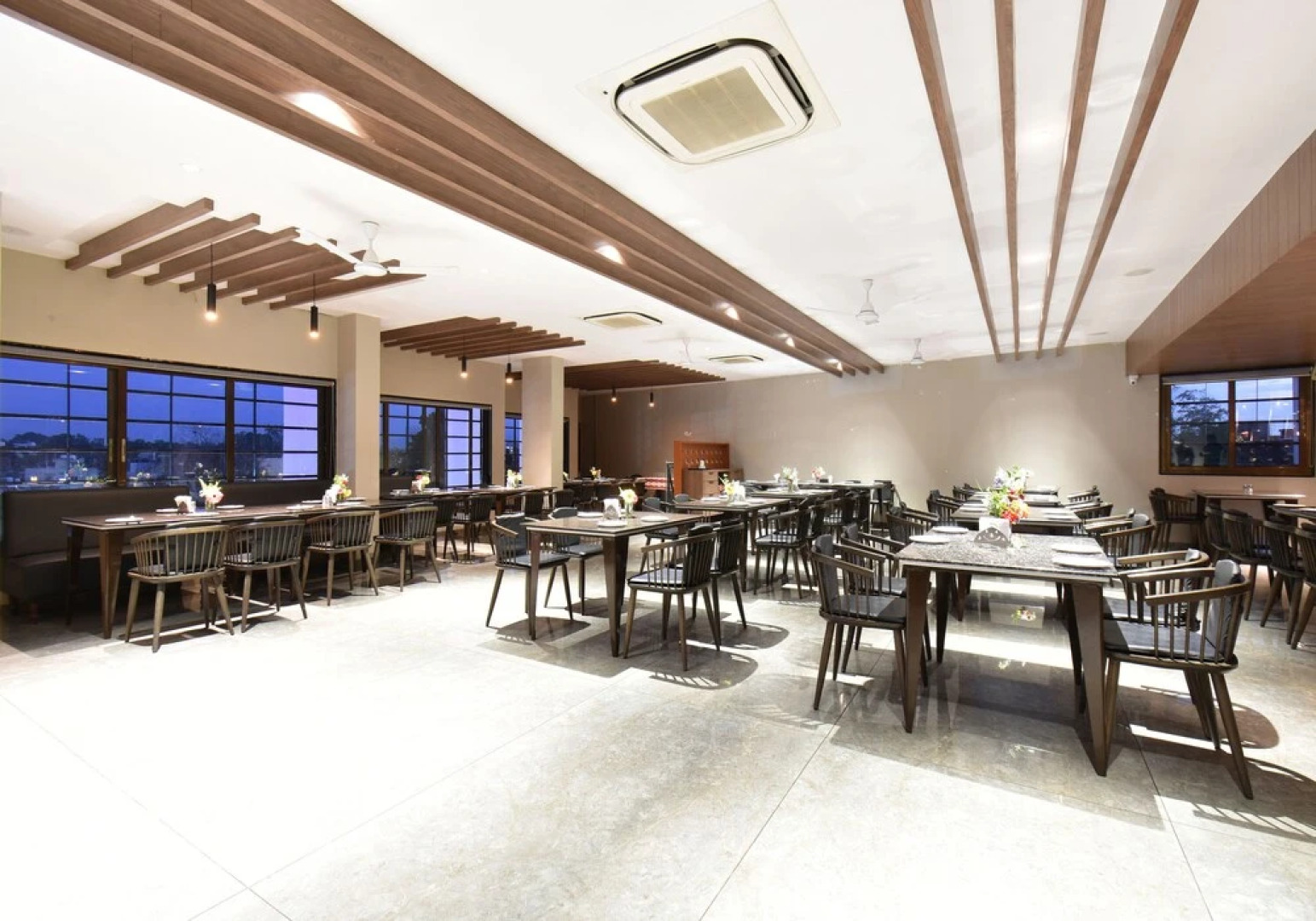 Hotel Kohinoor Plaza