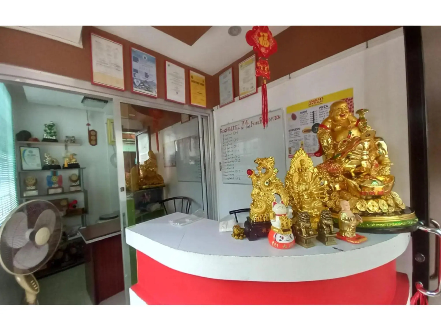 OYO 1048 Jomckayl Apartelle