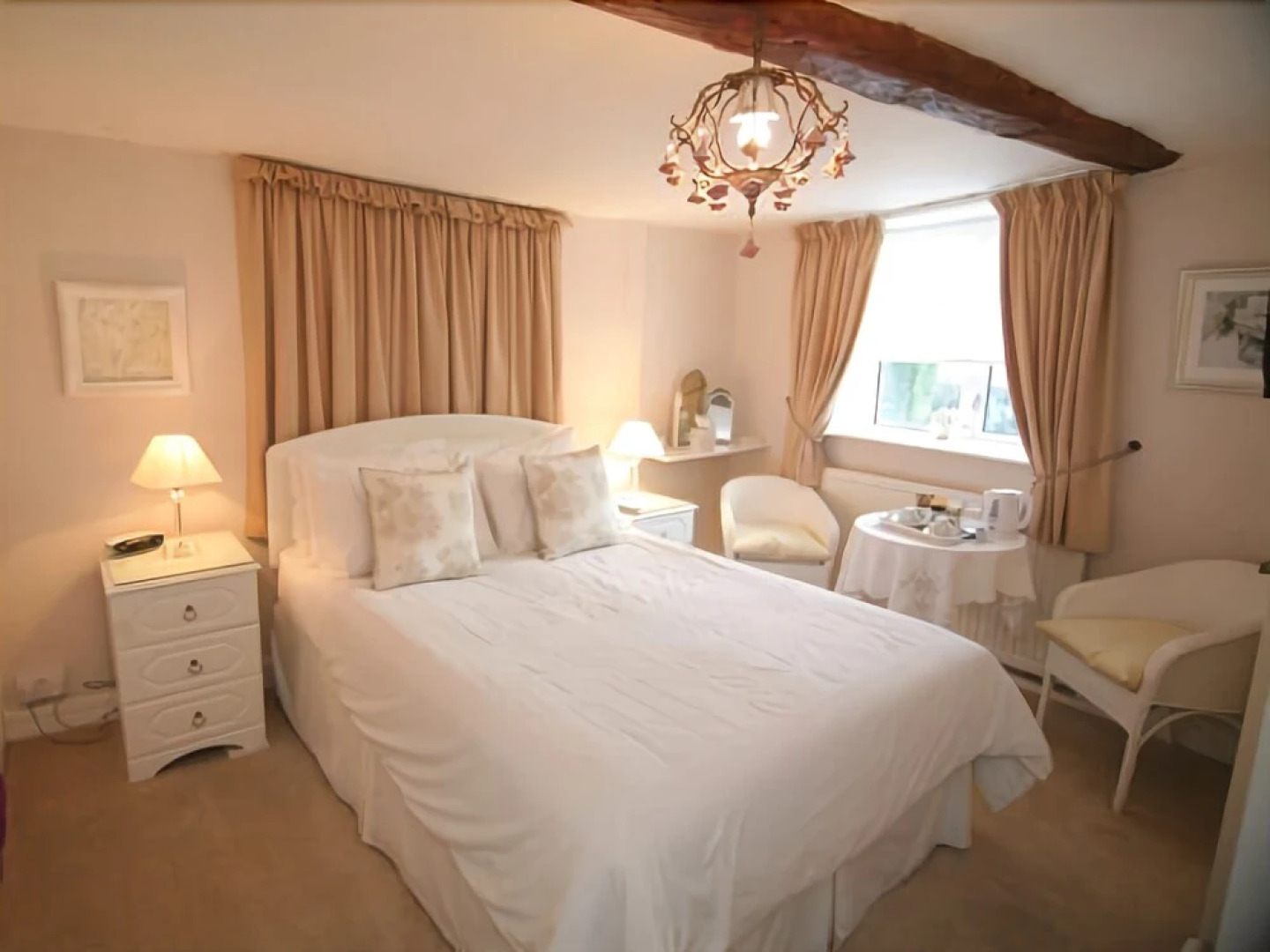 Cross Keys Cottage - Guest house