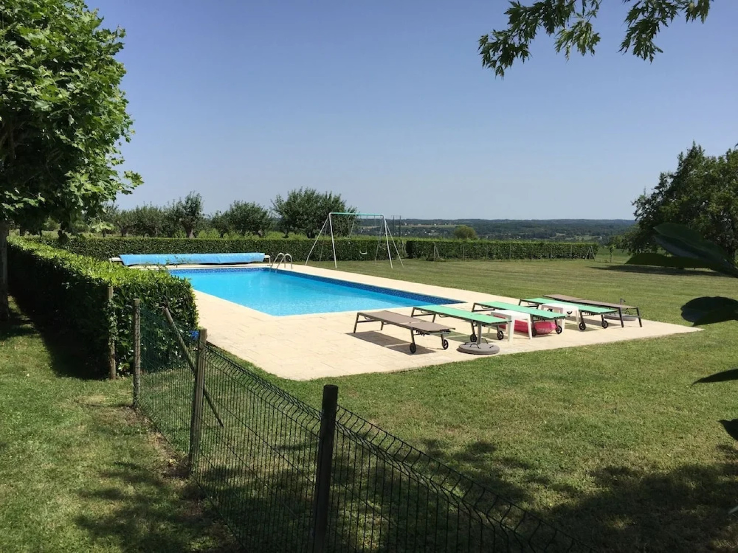 Luxurious Holiday Home in Montrichard With Pool