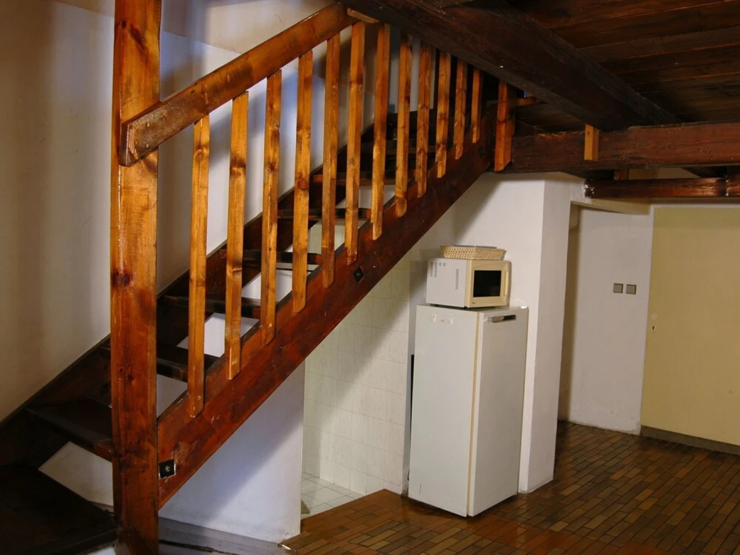 Authentic Log Cabin With Fireplace Only 300M To The Ski Slope Unobstructed View