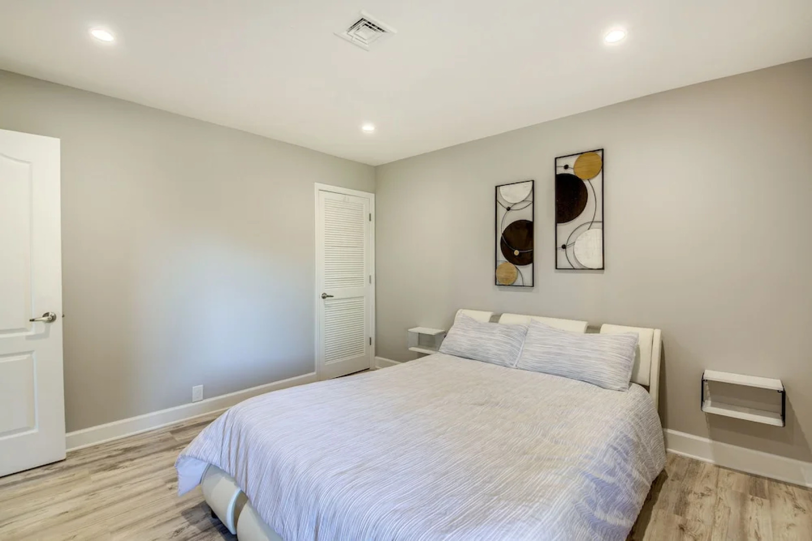 Lafollette Home: Community Pool & Mountain Views!