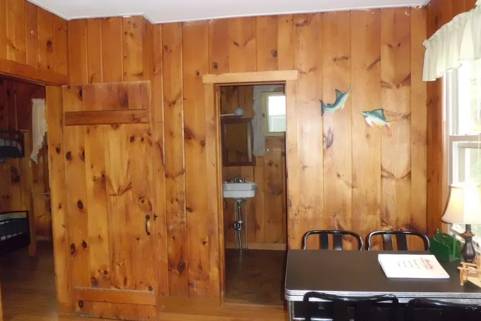 Hide-a-way Waterfront Cottages