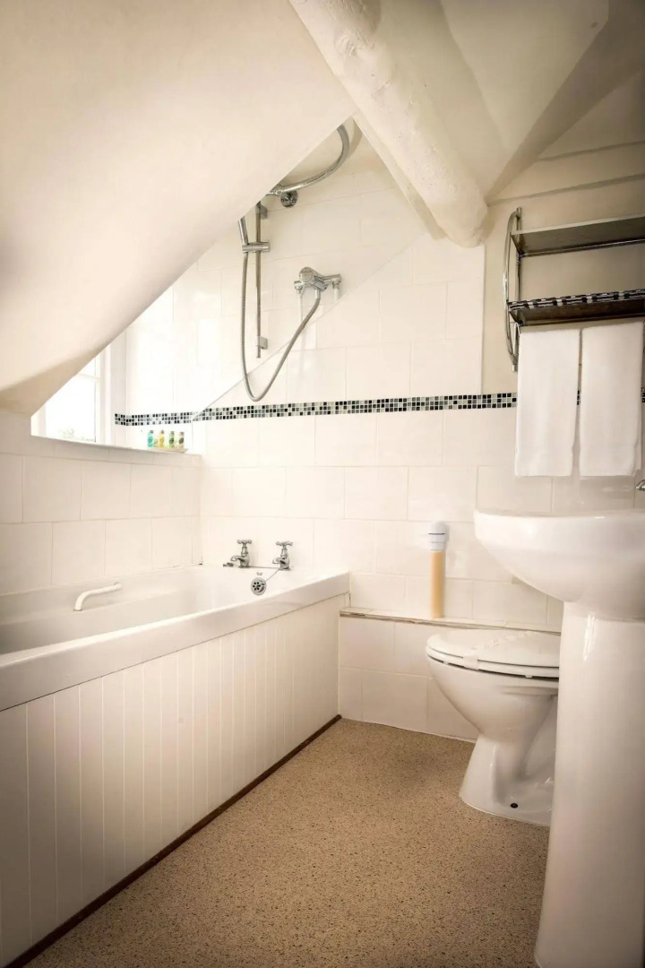 Ammonite Lodge Guest House