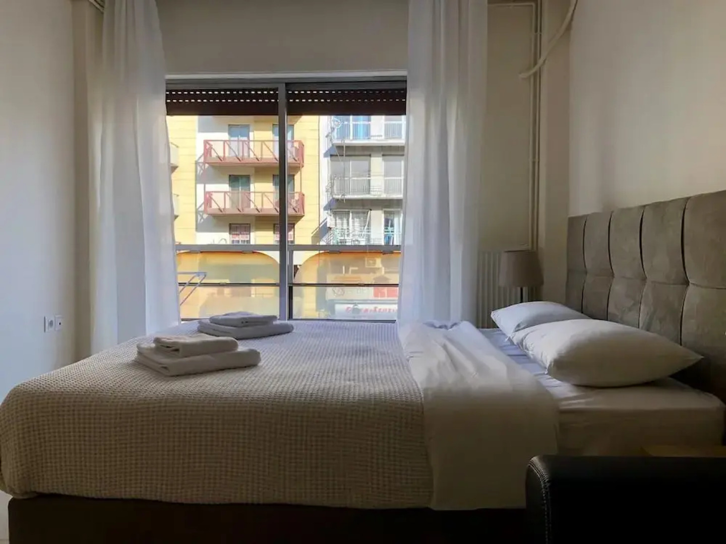 InCity El Metro 202, Deluxe Studio