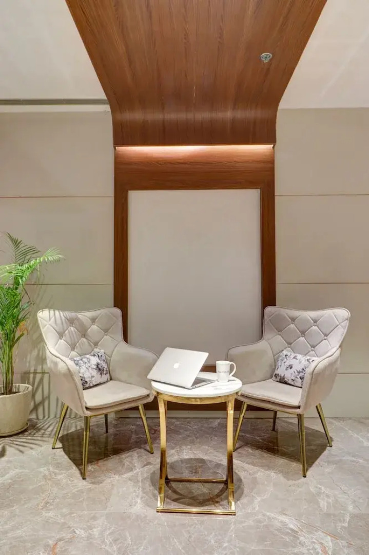 Saltstayz Premier - Mohali Chandigarh