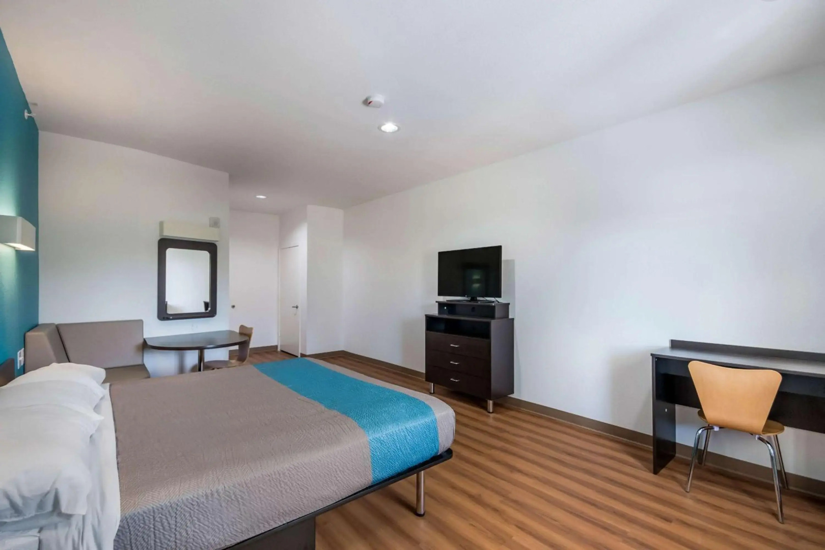 Motel 6 Channelview, TX