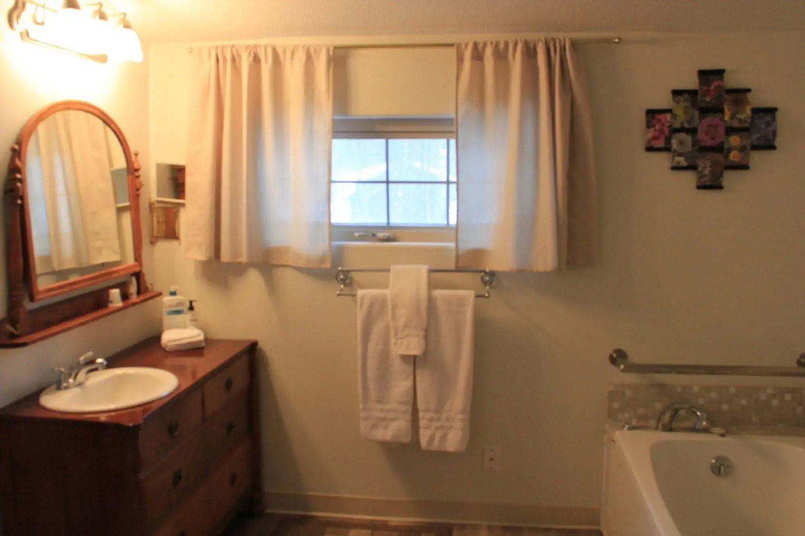 Meandering Moose Lodging