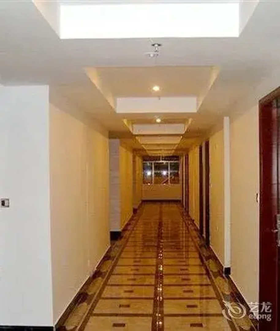 Yading Shanhui Holiday Hotel - Huizhou