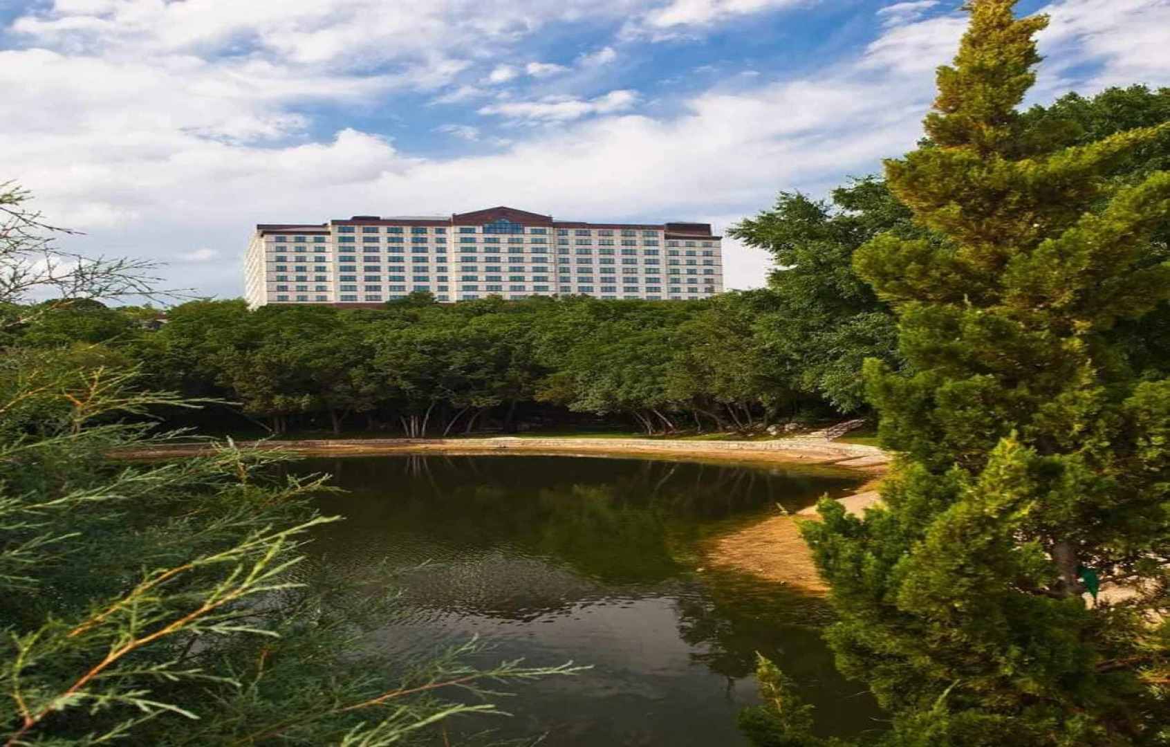 Renaissance Austin Hotel