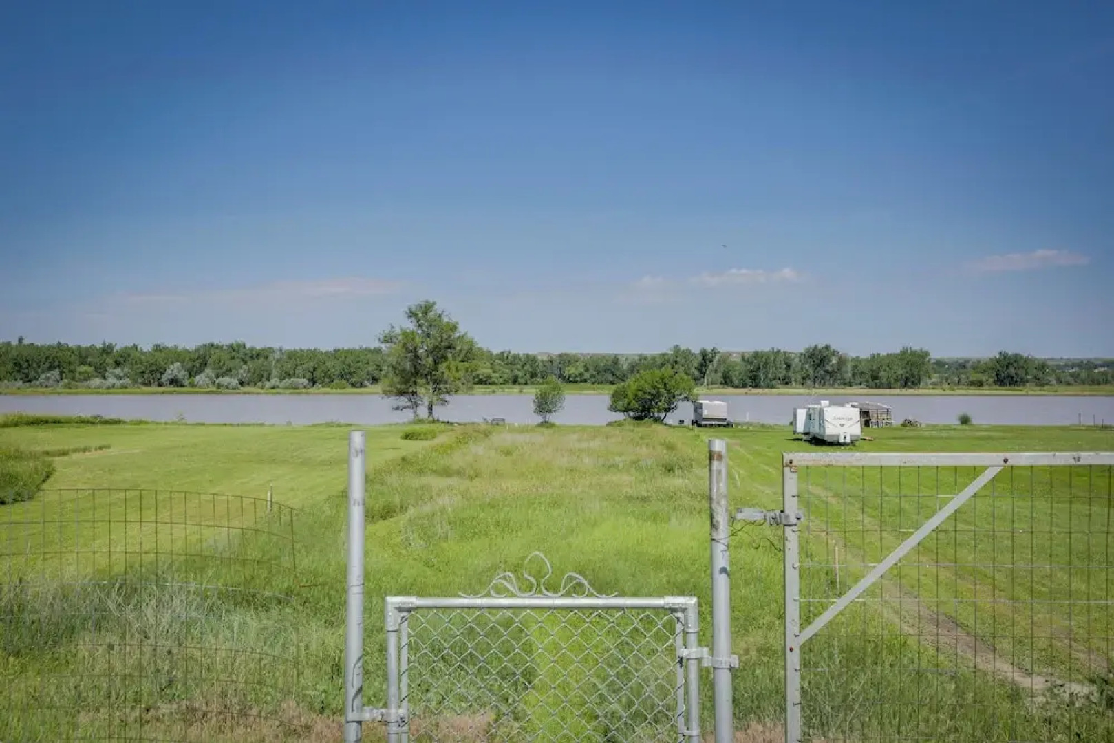 Glendive Getaway w/ Yellowstone River Access!