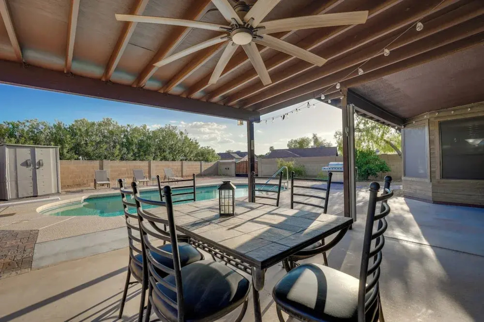 5 Mi to Asu: Tempe Home w/ Heated Pool & Fire Pit