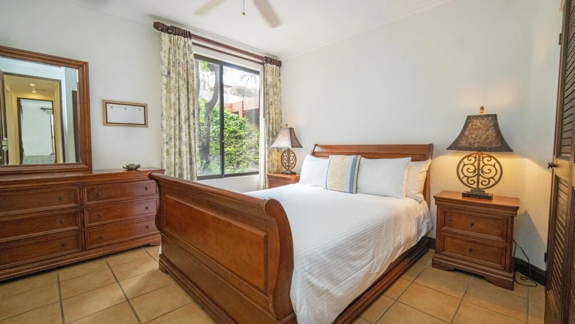 Luxury Condo with Golf and Garden View A25