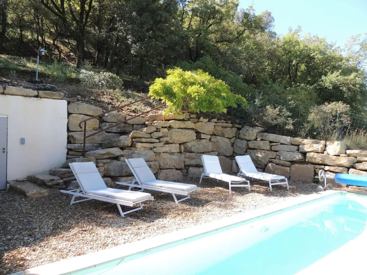 House in Buisson With Provencal Charm