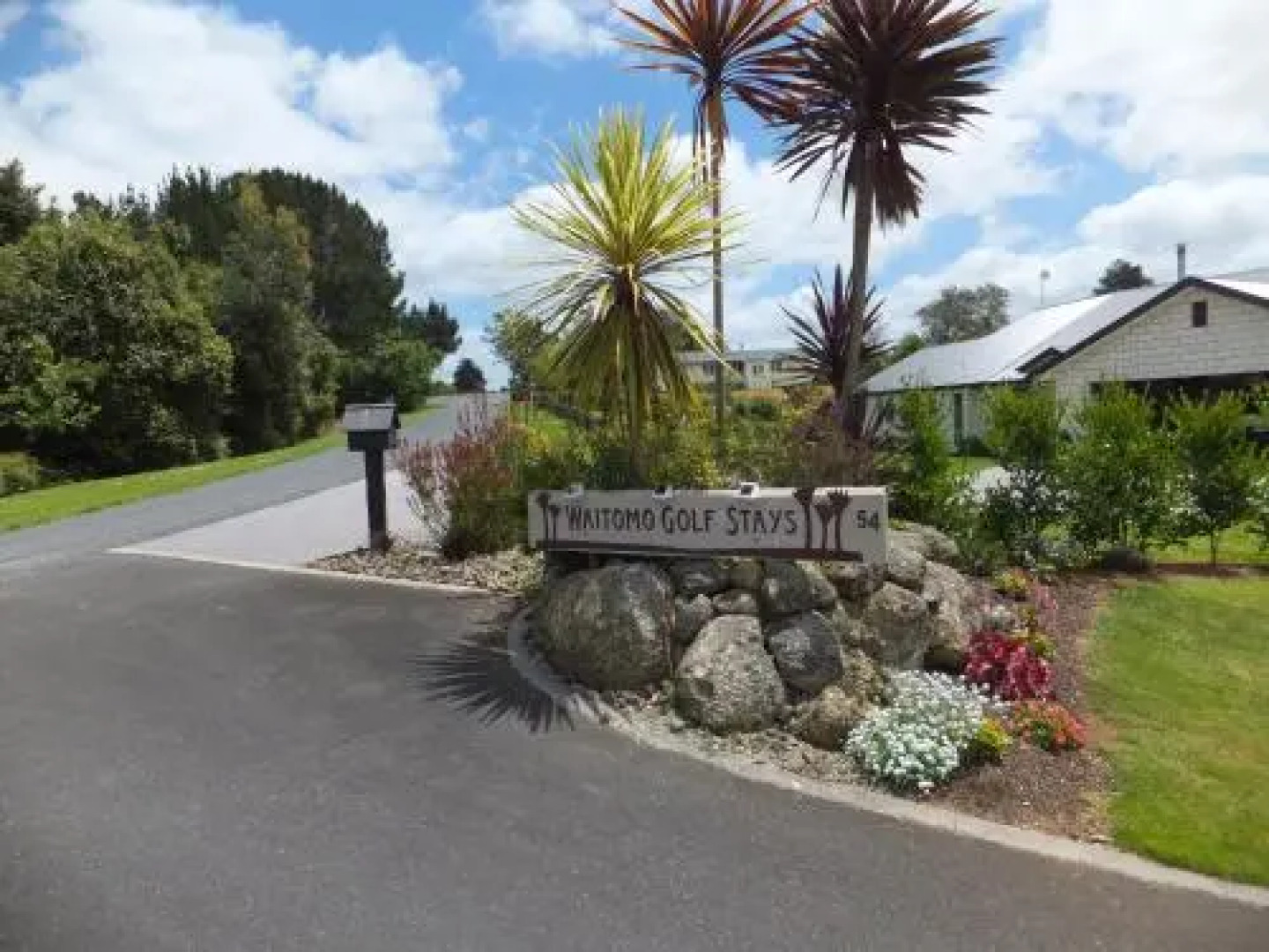 Waitomo Golfstays B&B