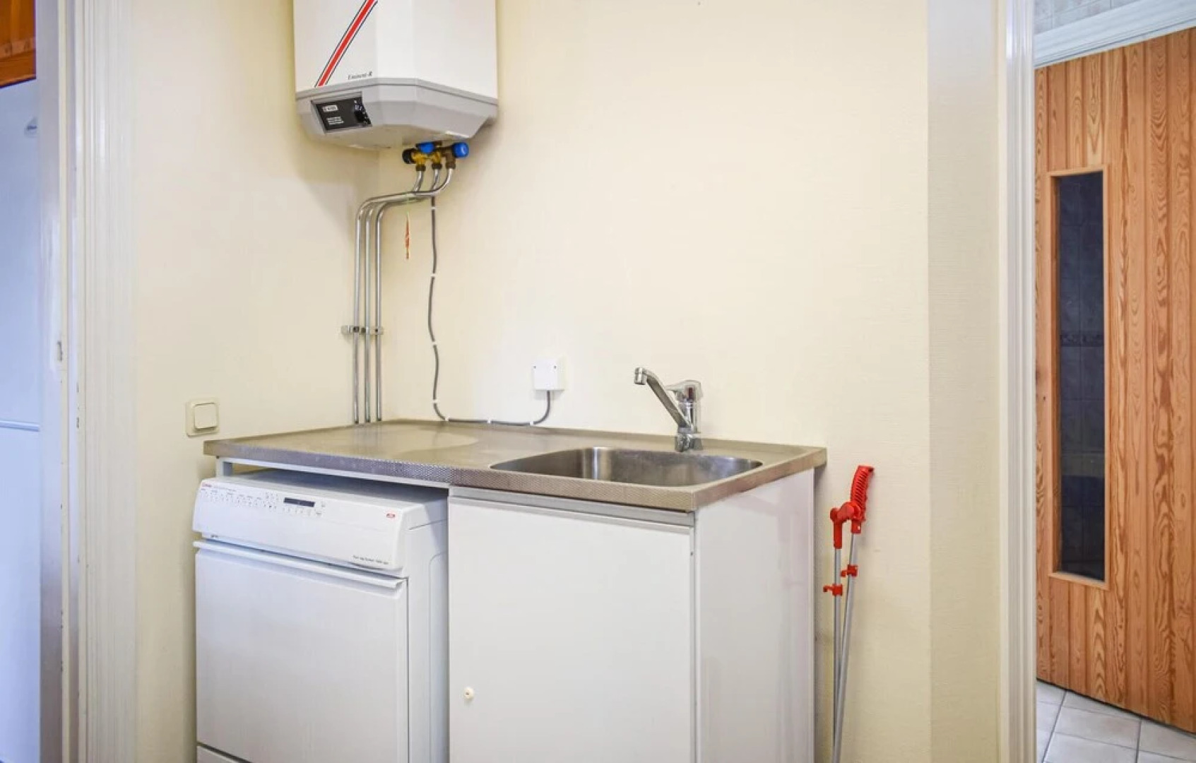 Beautiful Home in Eksjö With 3 Bedrooms, Sauna and Wifi