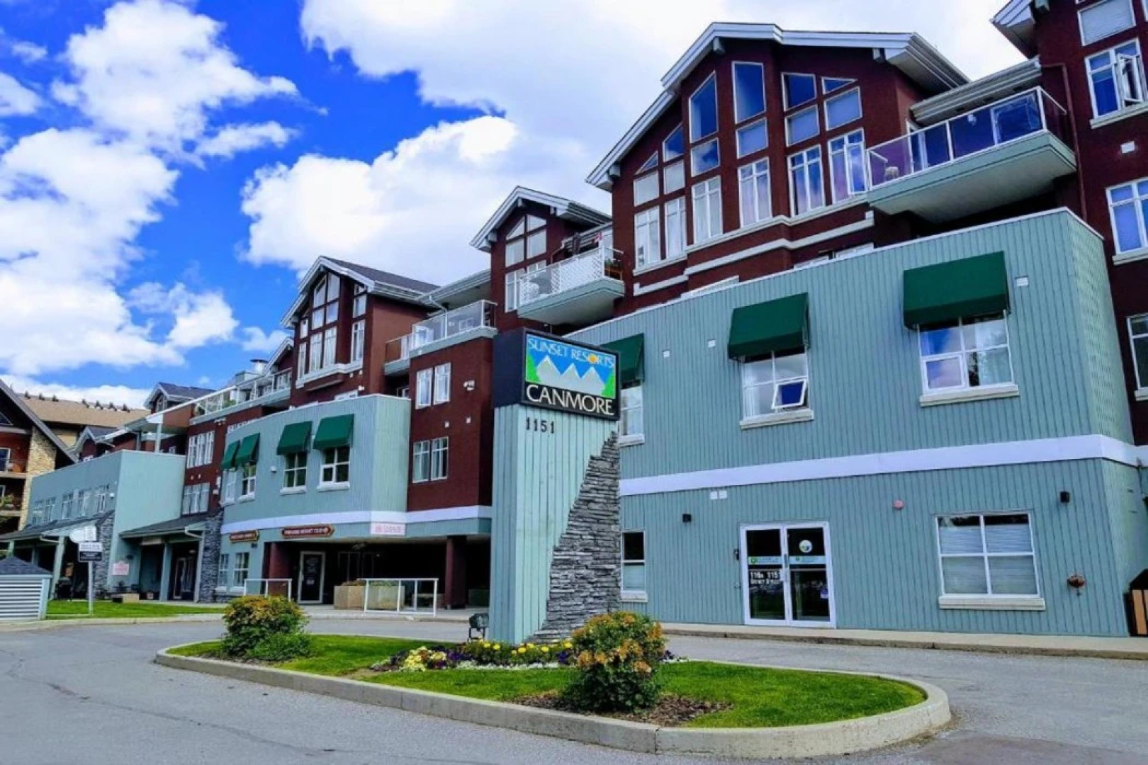 Sunset Mountain Inn and Spa