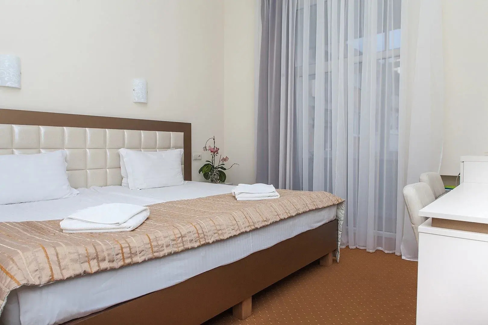 Мини-отель «Седьмое небо», ул. Евгения Коновальца