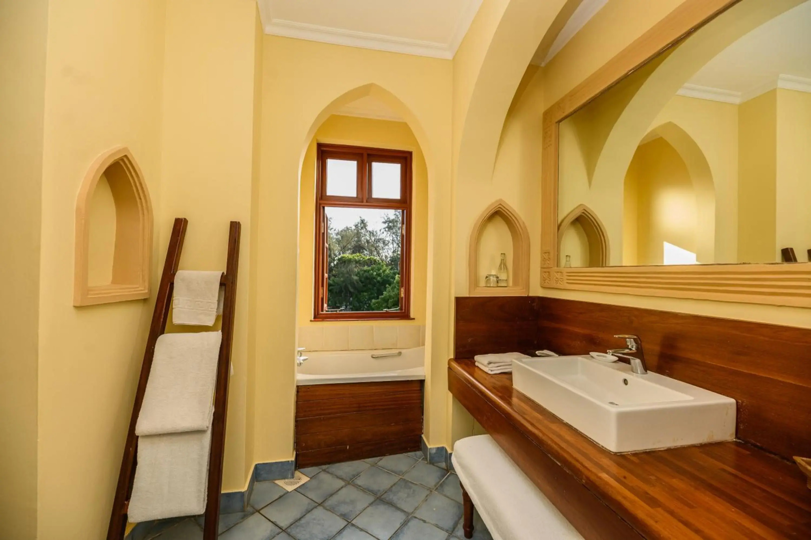 Cocoa Boutique Hotel