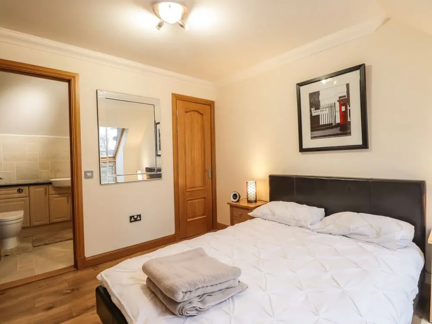 1 The Coach House