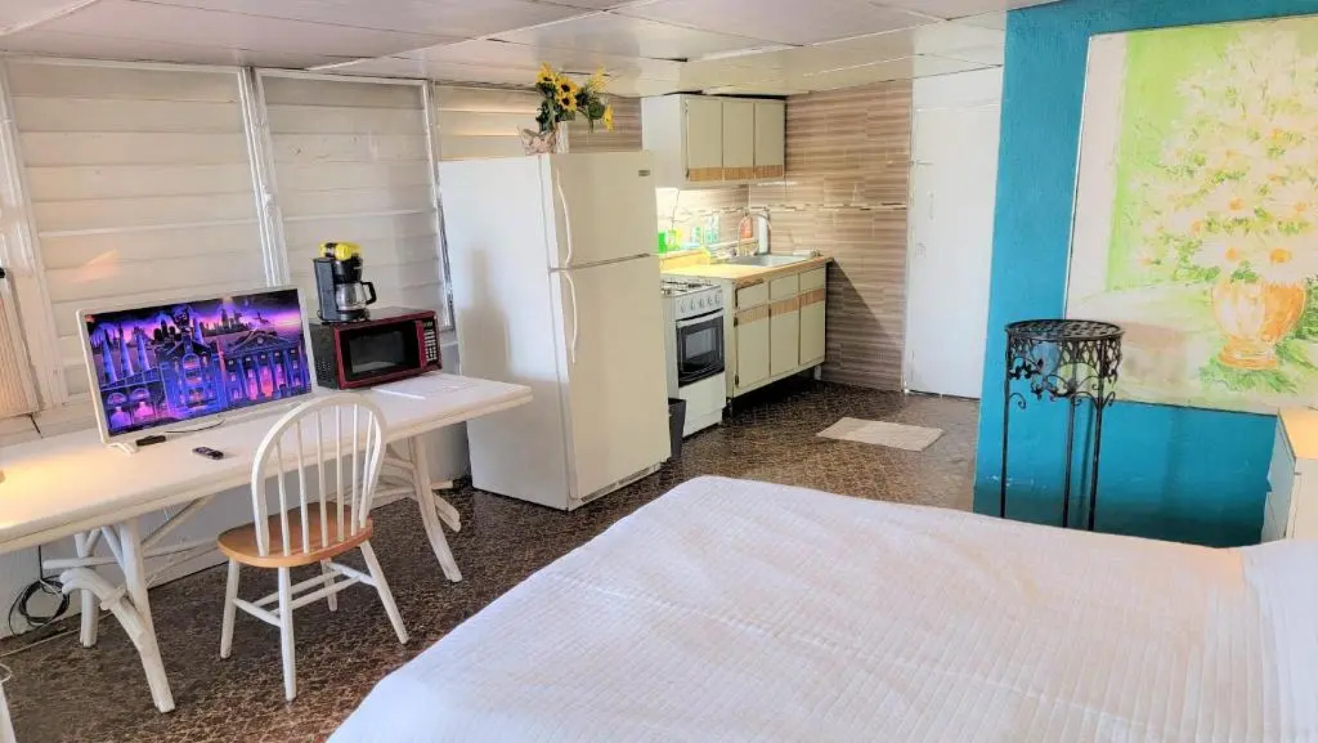 Safe Quiet Apartments Near Airport