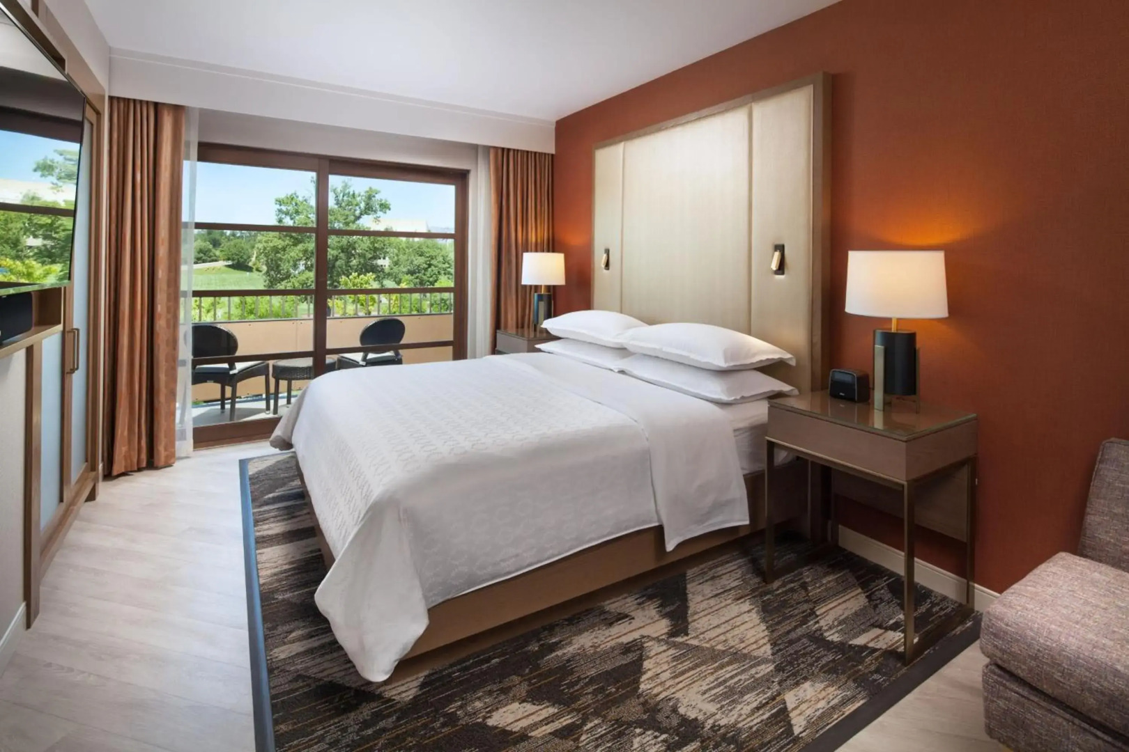 Sheraton Redding Hotel at the Sundial Bridge