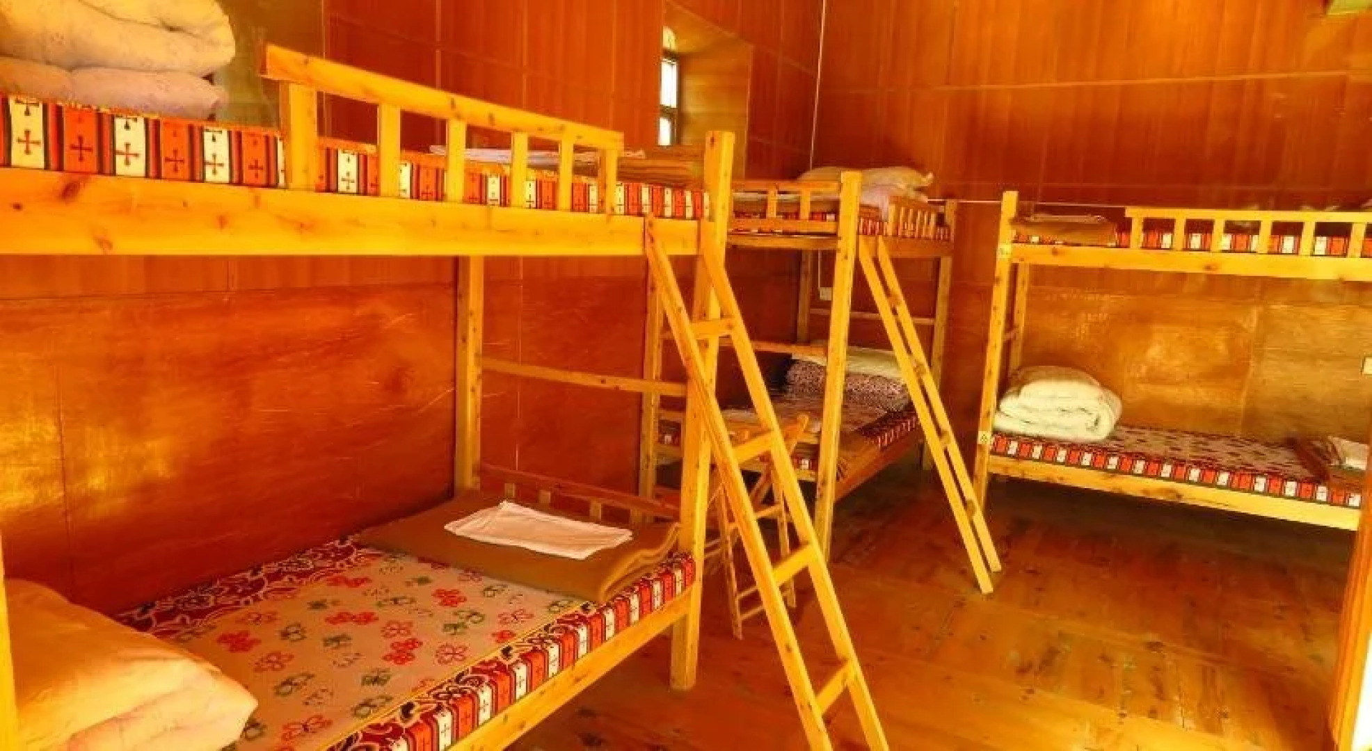 October Daocheng Youth Hostel