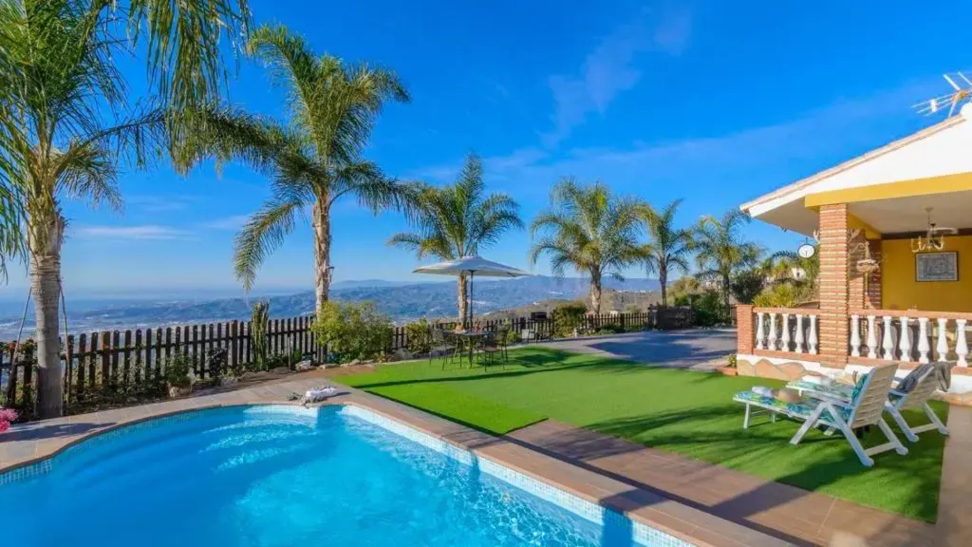 Villa Paraiso Arenas by Ruralidays