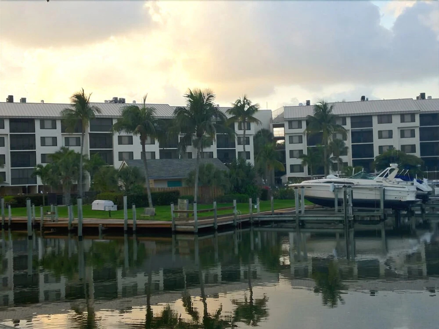 Santa Maria Harbour Resort 108 - 2 Br Condo