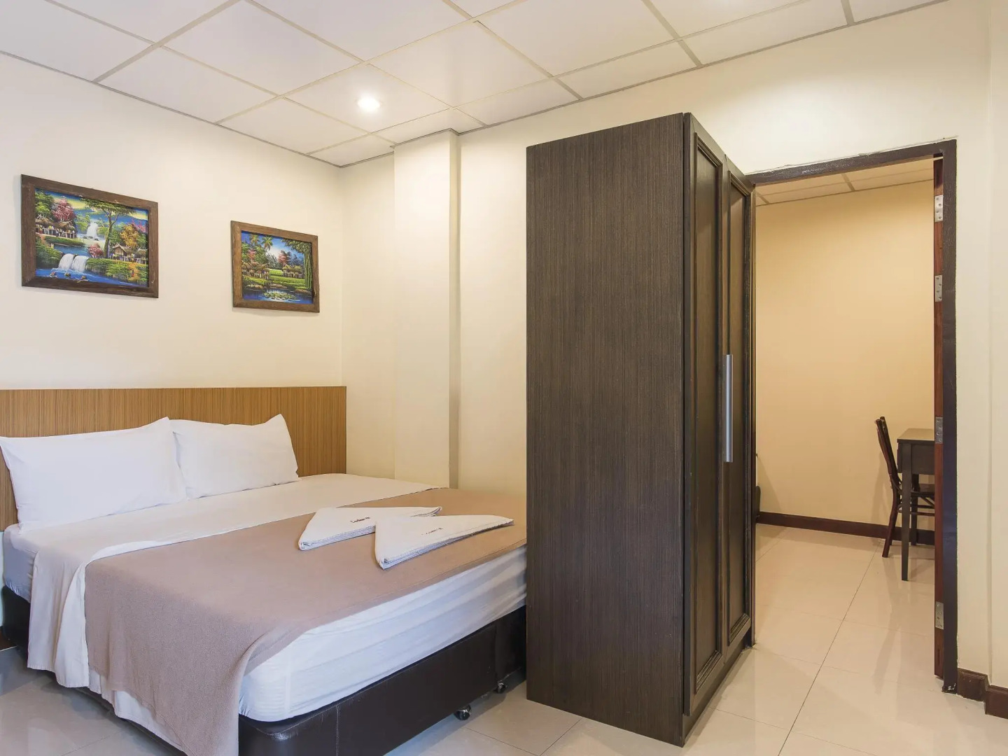 Lodge 61 Bed & Breakfast