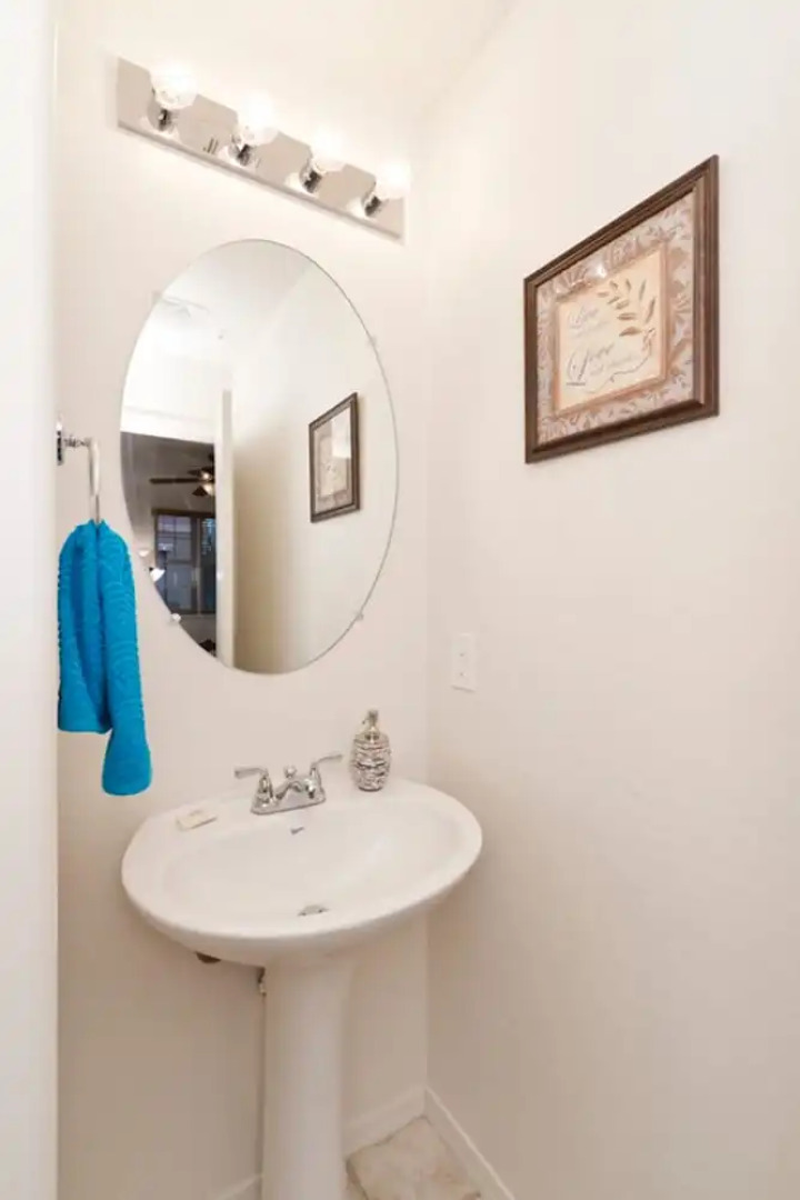 Morning Glory 3 BR by Casago