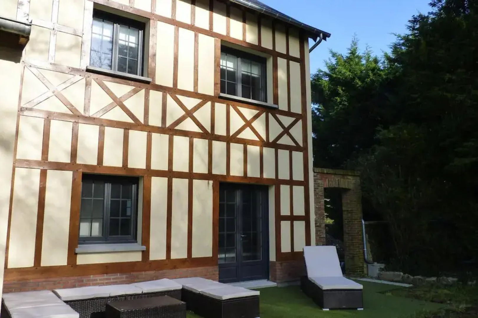 Townhouse Near Bay of Somme and Beaches