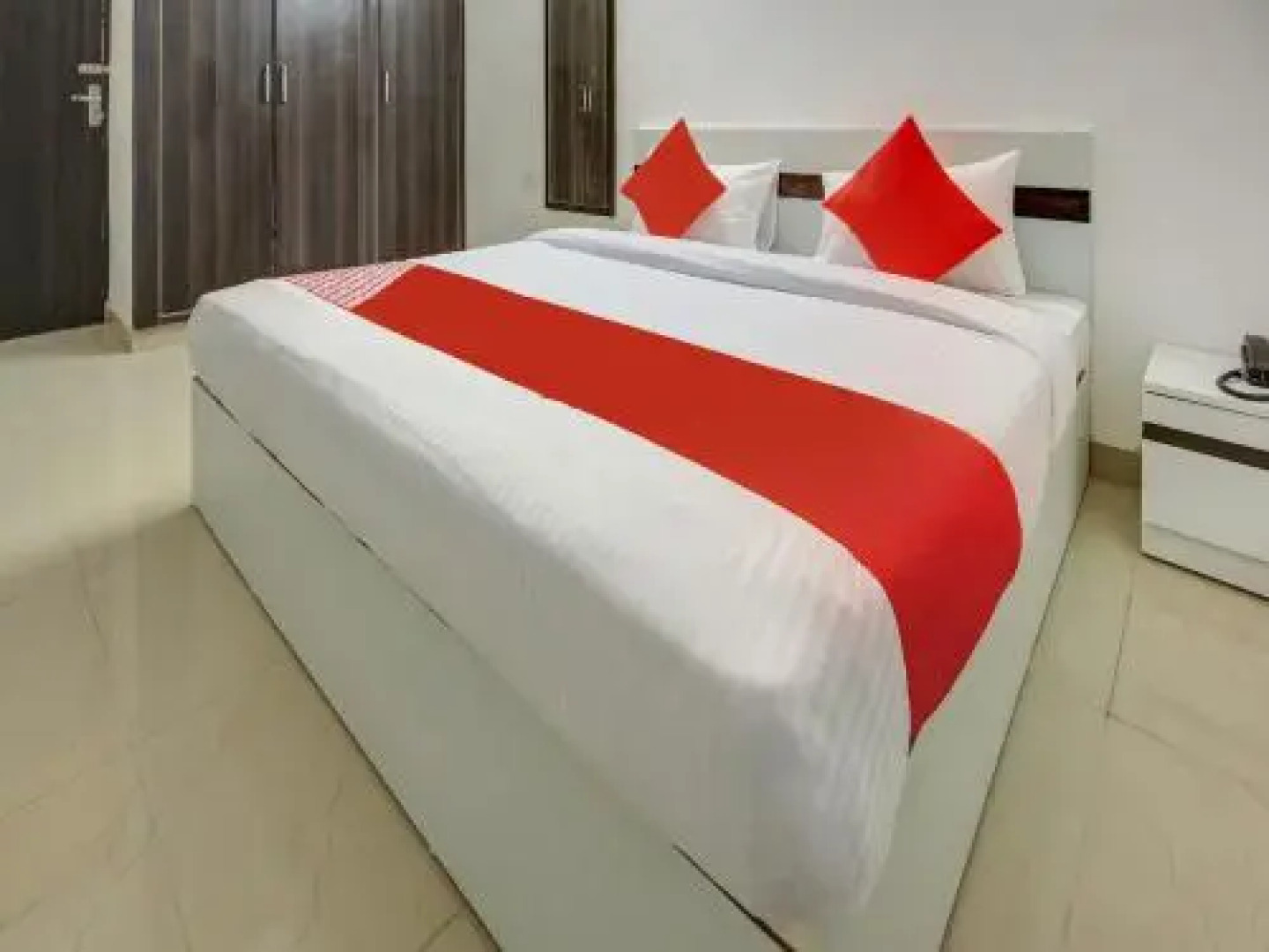 OYO Flagship 26759 BJ Residency