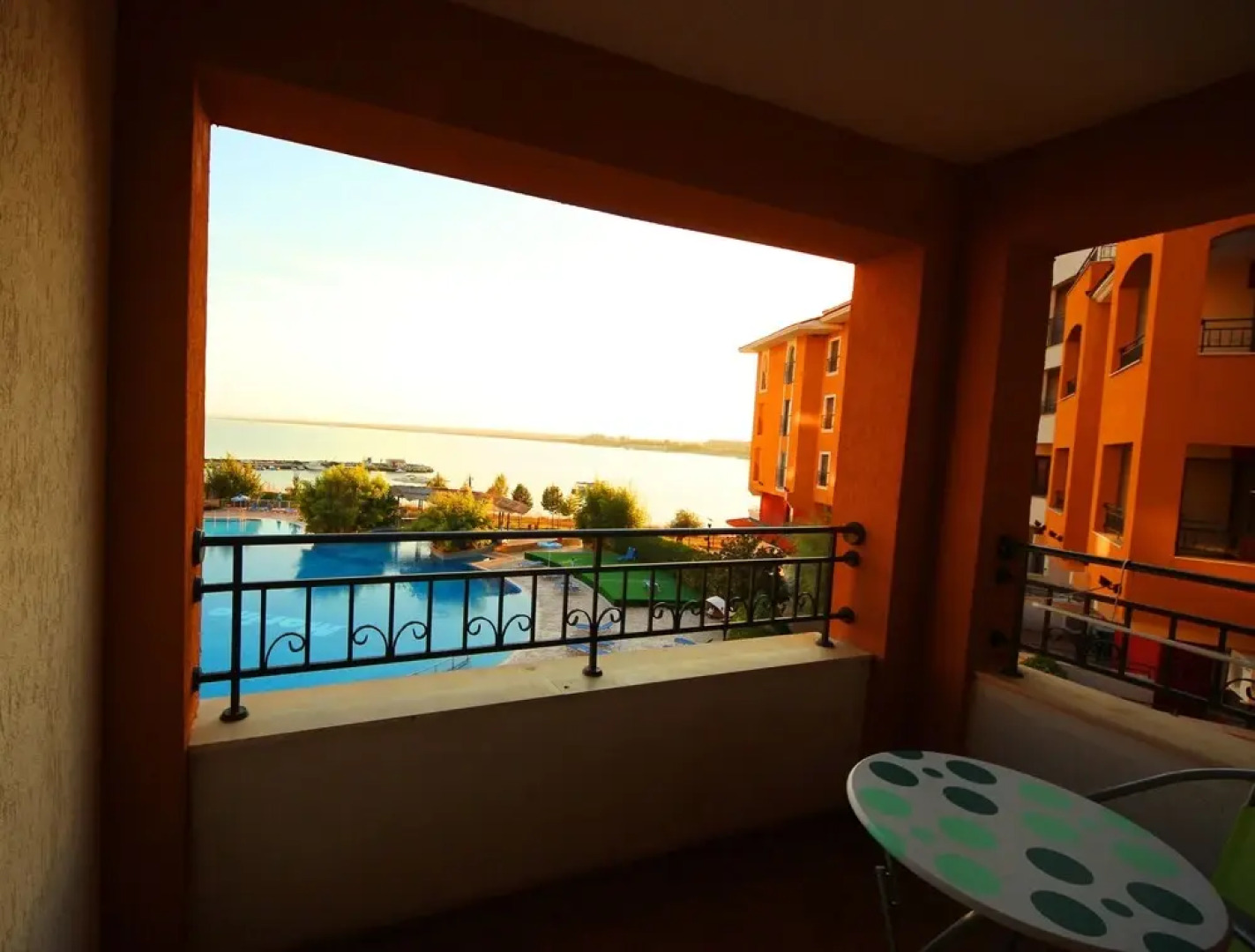 Menada Ravda Apartments