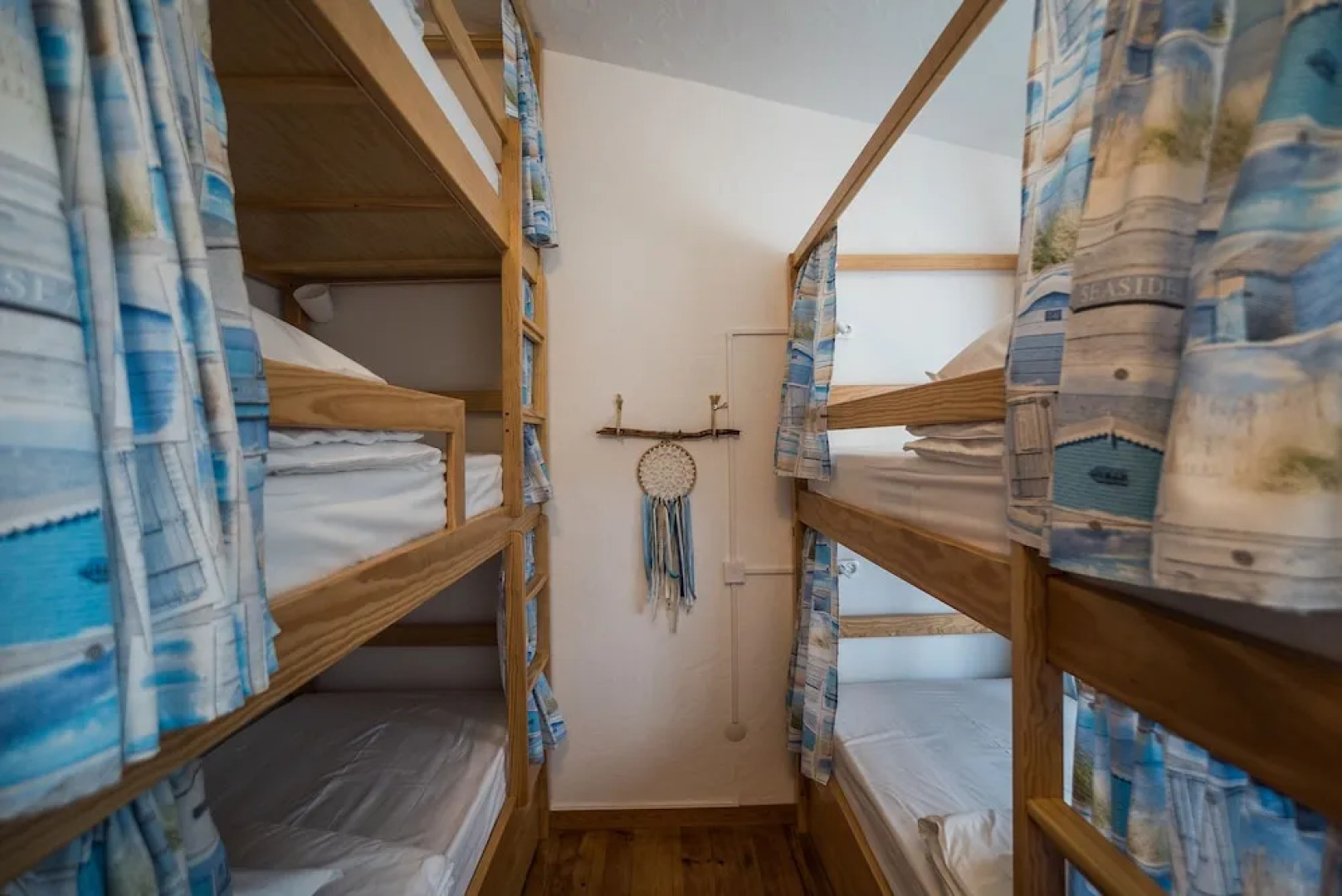 Ericeira Villa Surf Camp Hostel