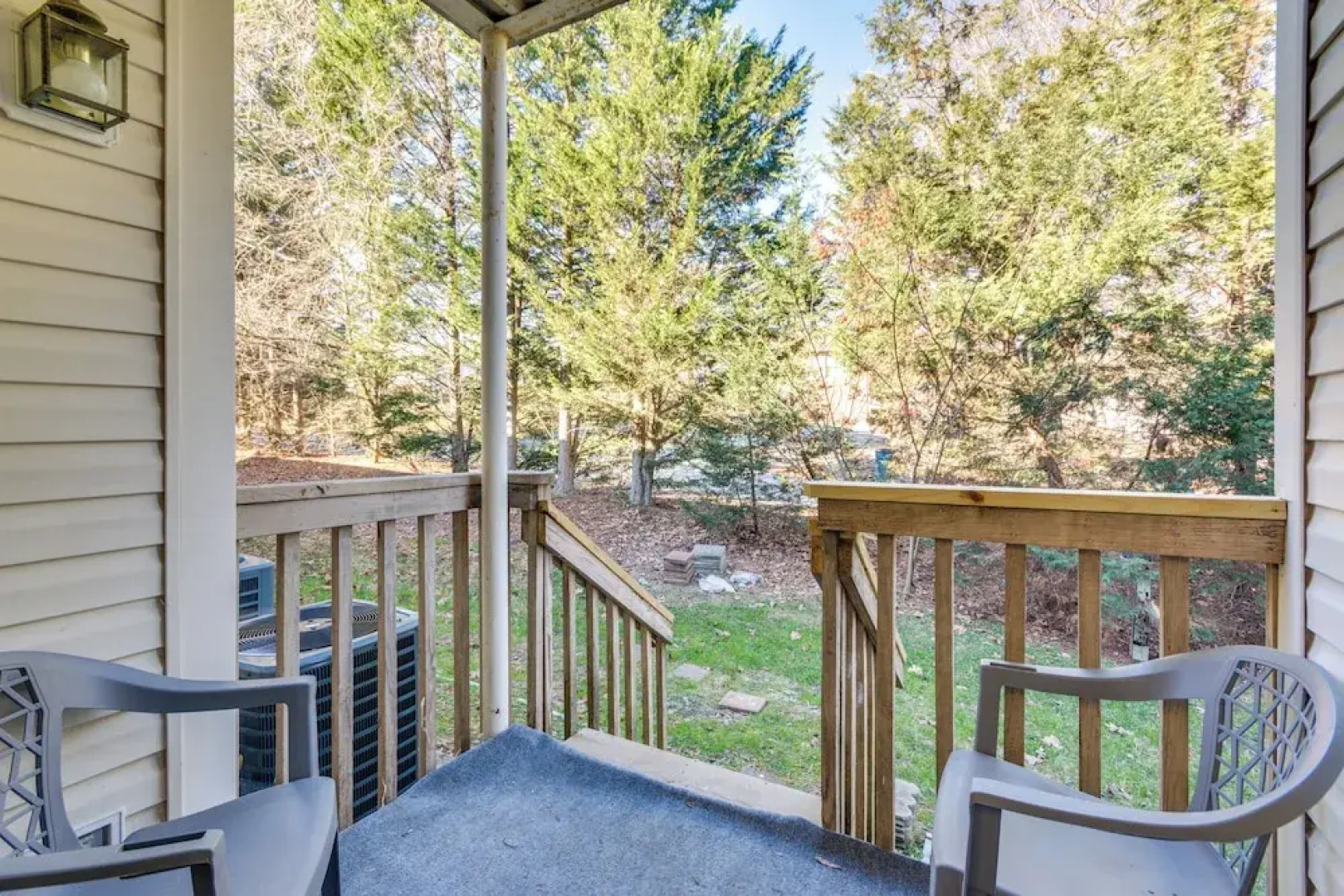 15 Mi to Greensboro: Archdale Condo w/ Fireplace