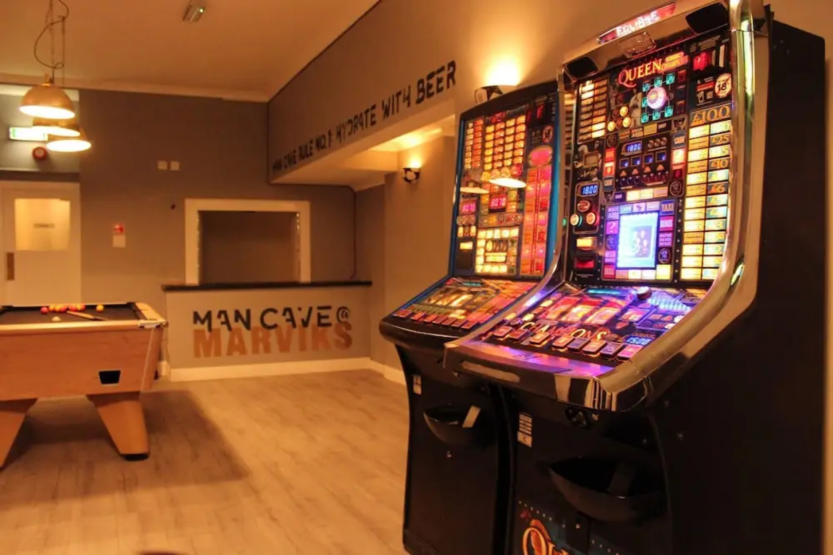 Marviks Sports Bar and Grill