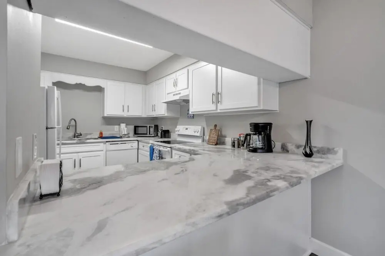 Eagles Nest 2 Bedroom Townhouse by Redawning