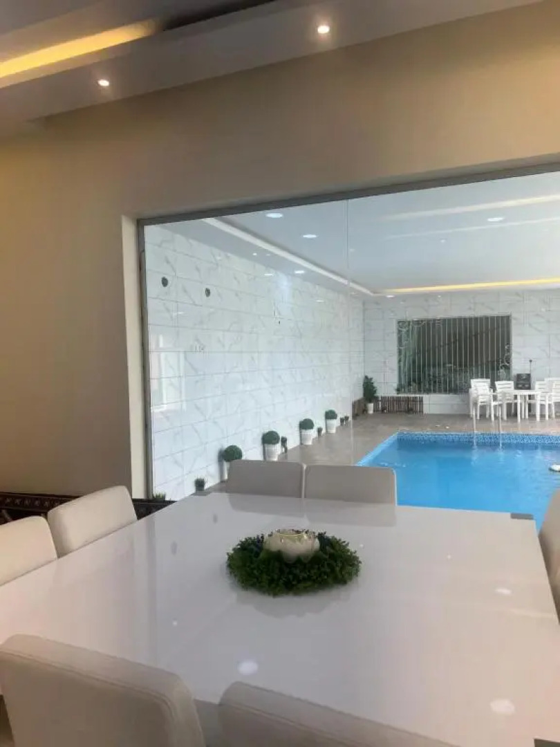 فيلا المشراق دورين 4غرف نوم وصالة وصالة معيشة مع شالية ومسبح داخلي