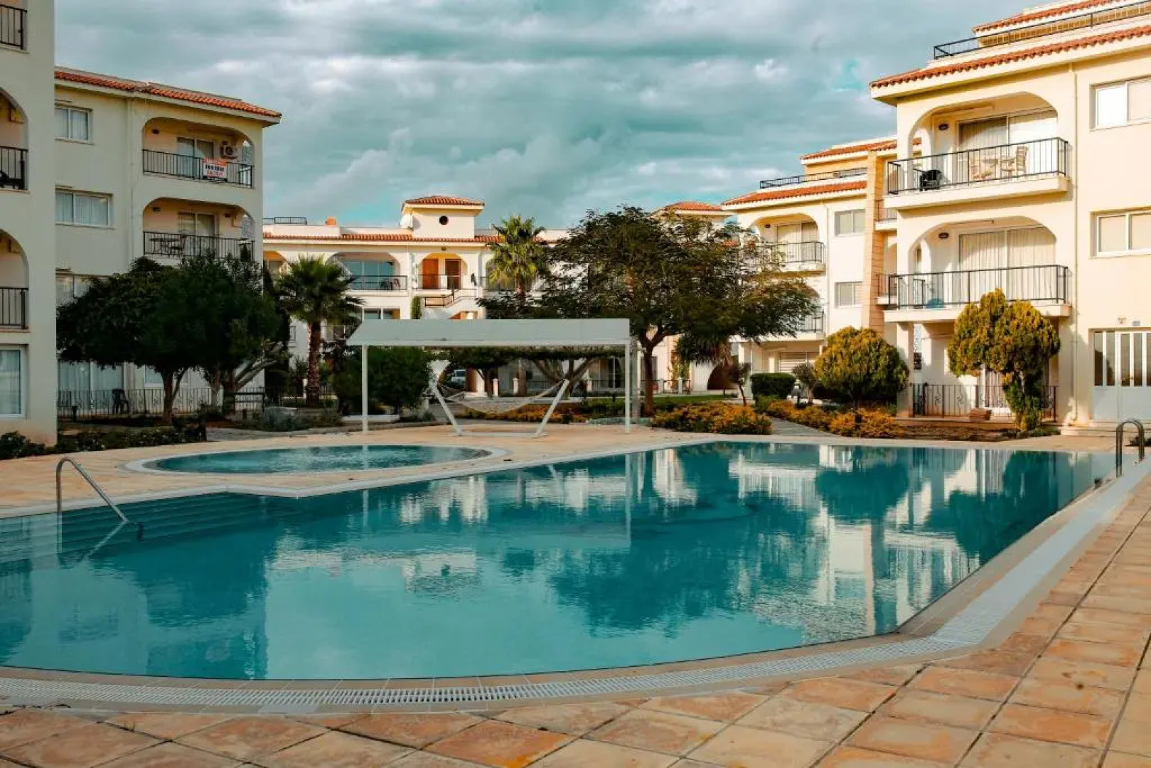 Fantastic 4 Cyprus First Line Beachfront