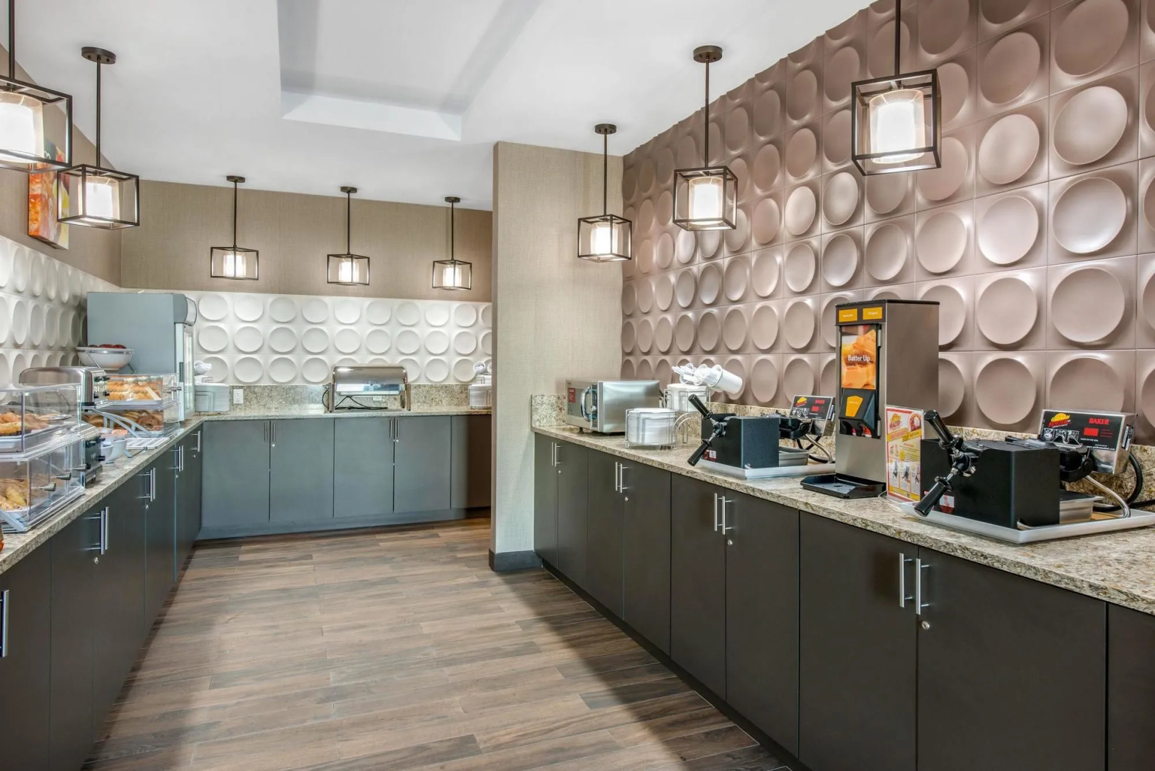 Comfort Suites Fort Lauderdale Airport & Cruise Port