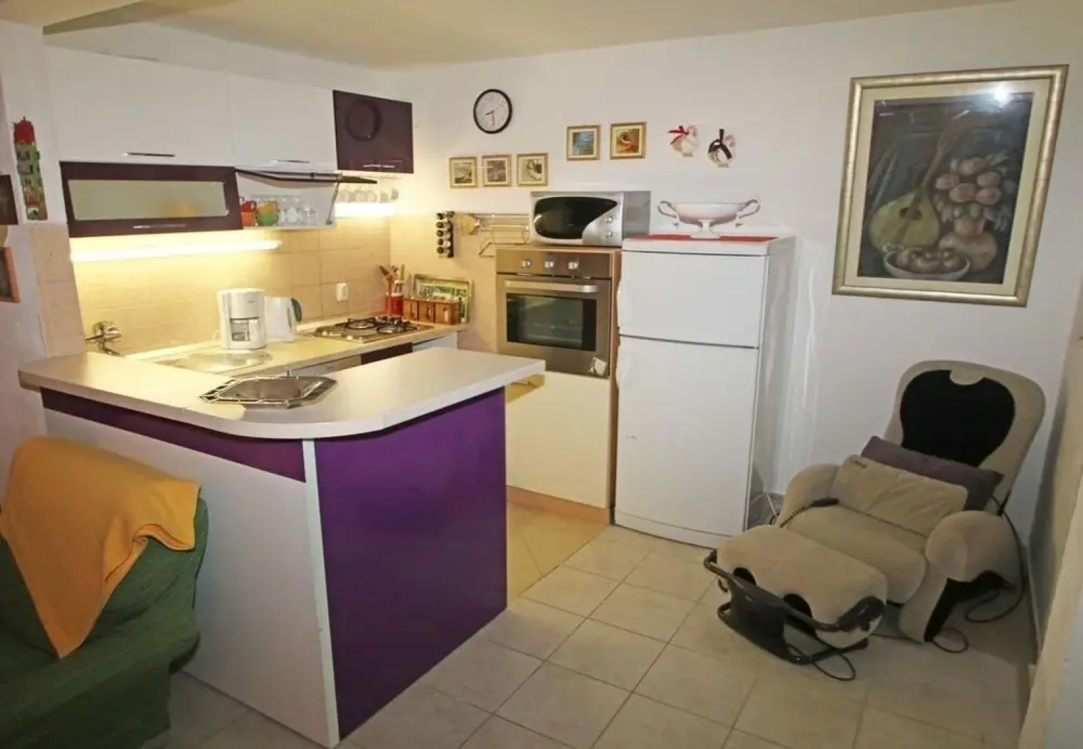 Zeljko - With Nice Garden - H