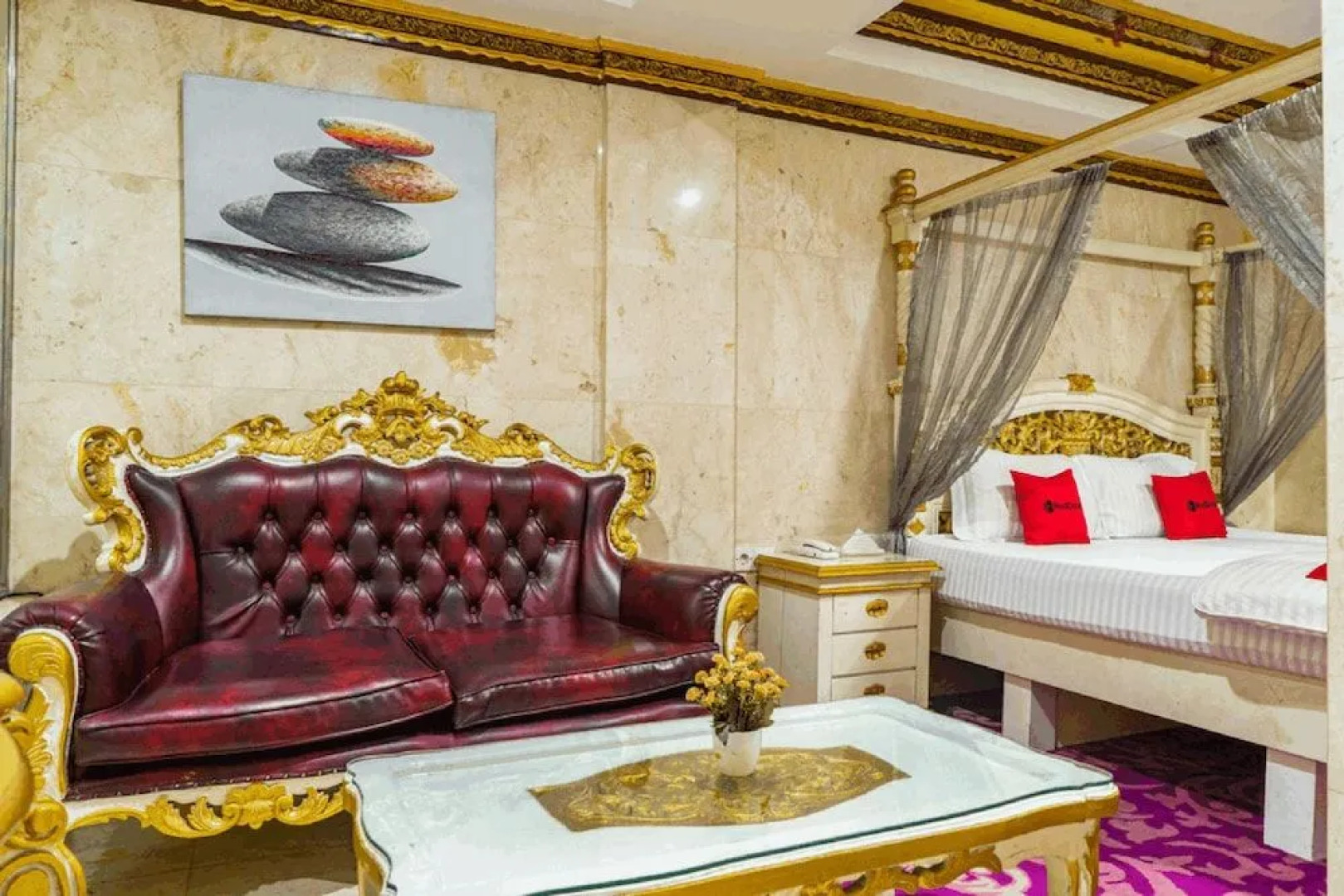 RedDoorz Plus near Chadstone Mall