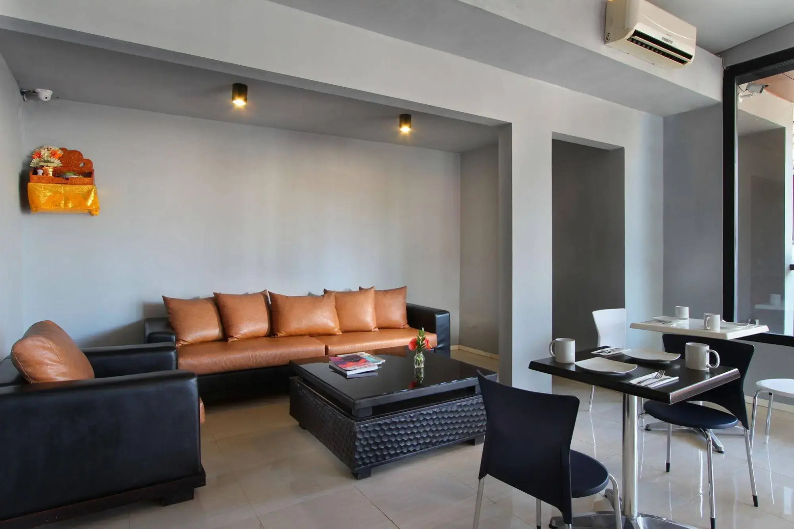 OYO 2854 COZY B&B Seminyak