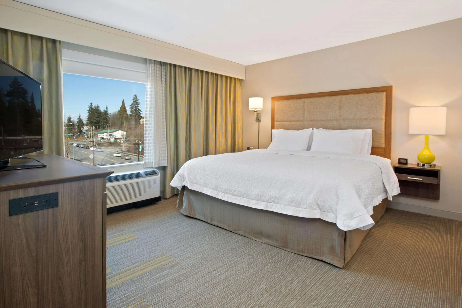 Hampton Inn & Suites-Seattle Woodinville WA