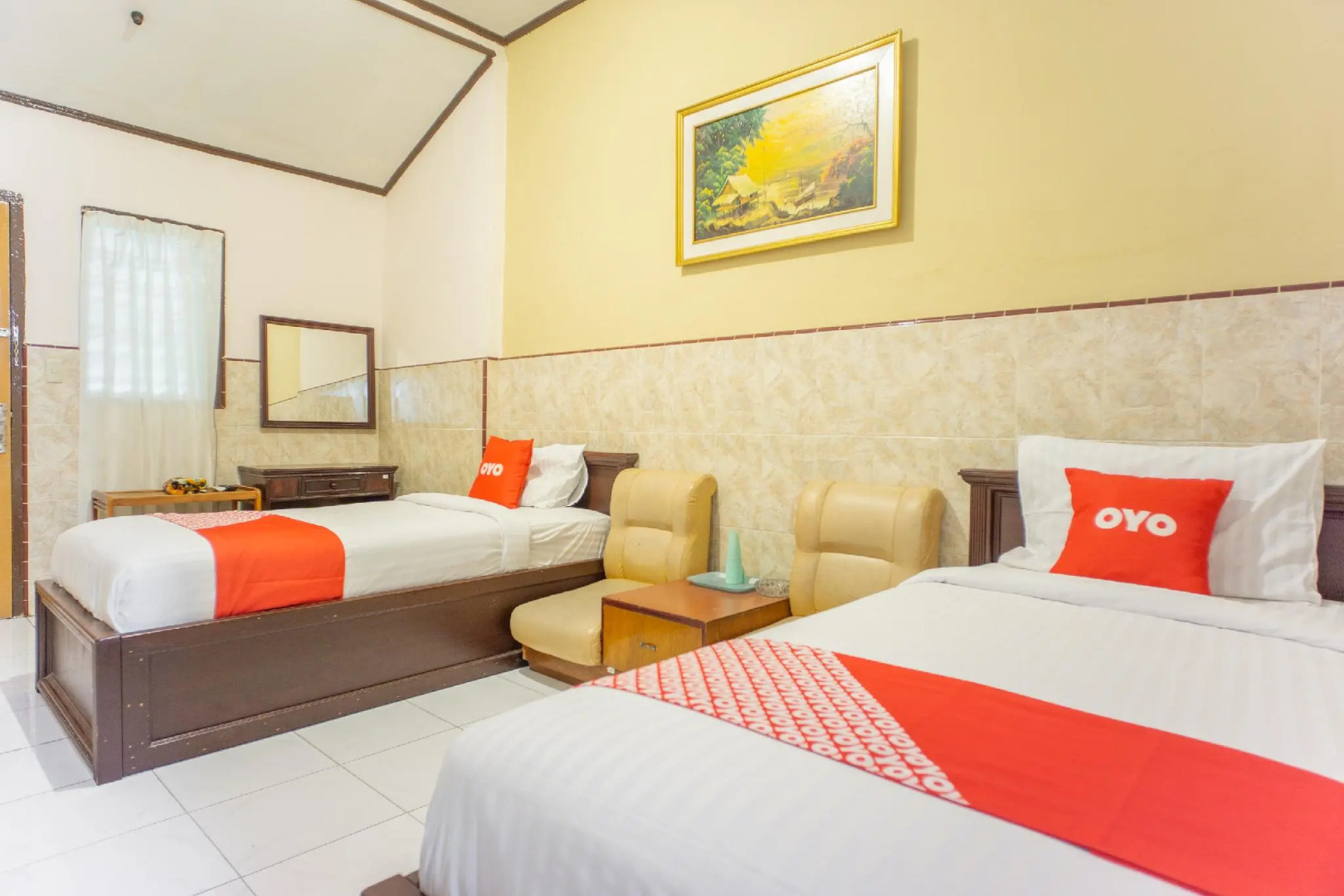 OYO 2180 Vina Vira Hotel